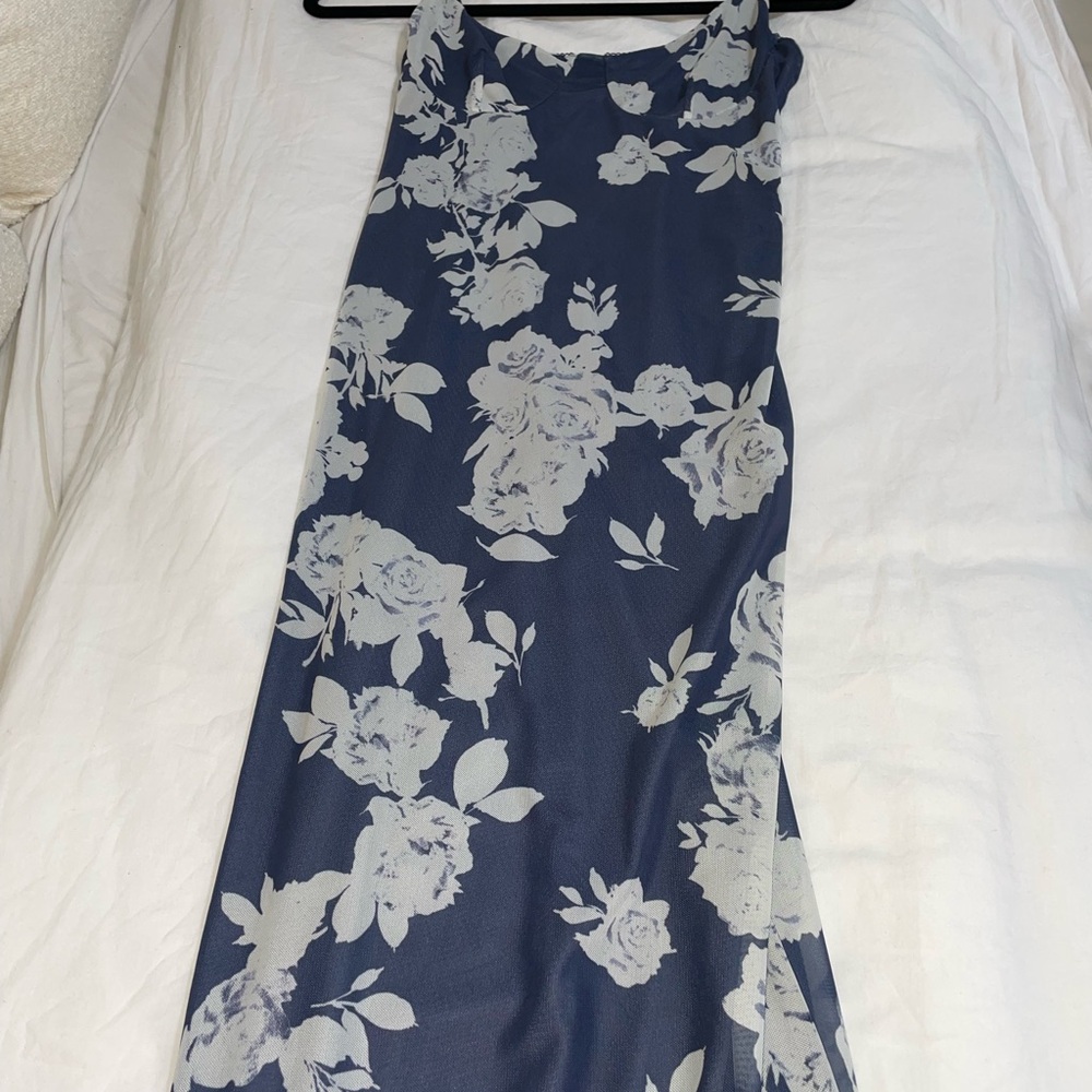 White Fox Boutique Blue Floral Maxi Dress with White Print - Picture 2 of 4